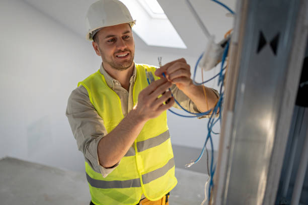 Best Affordable Emergency Electrician  in Kingstree, SC
